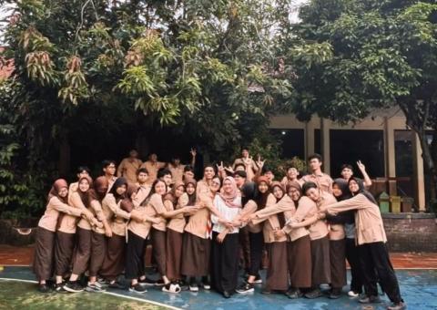 Class XI-F4
