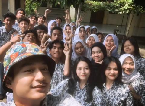 Class XI-F8